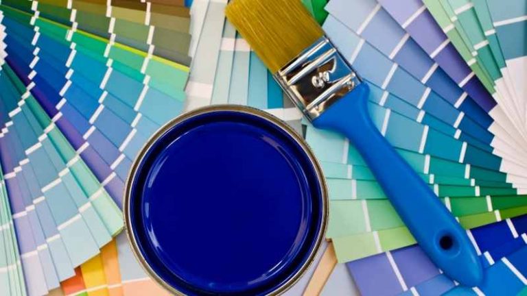 Does Lowe's Sell Benjamin Moore Paint? (Try This Instead)